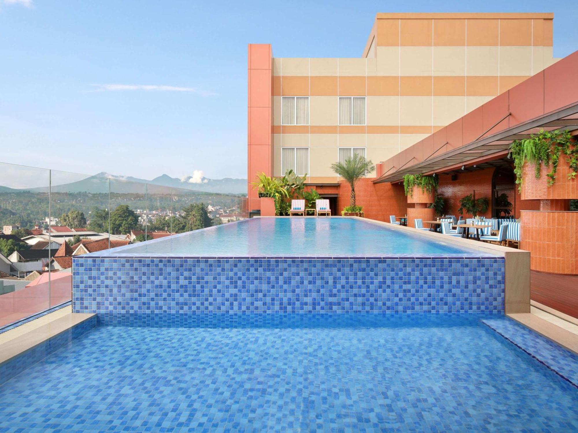 Mercure Garut City Center Exterior foto